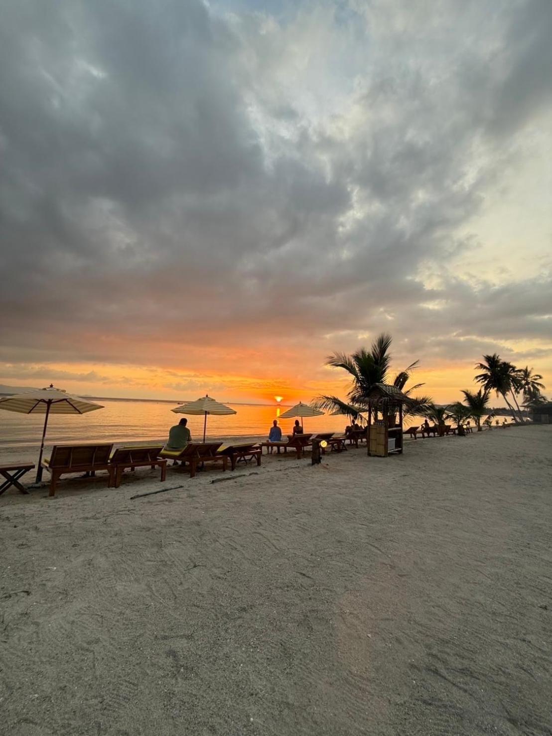 Sea Escapes Resort Thongsala Exterior photo